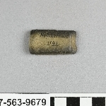 818516