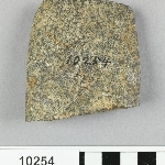 819374