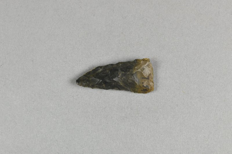 821373