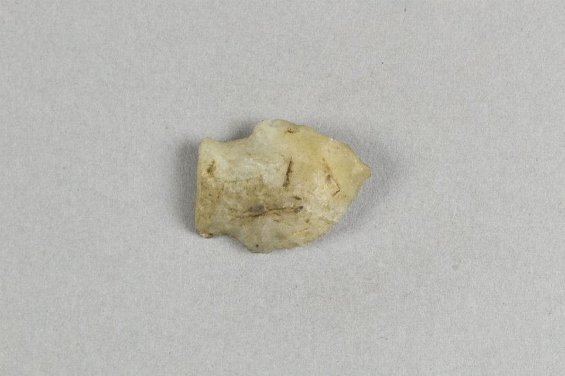 821617