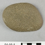 822572