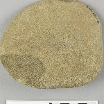 822583