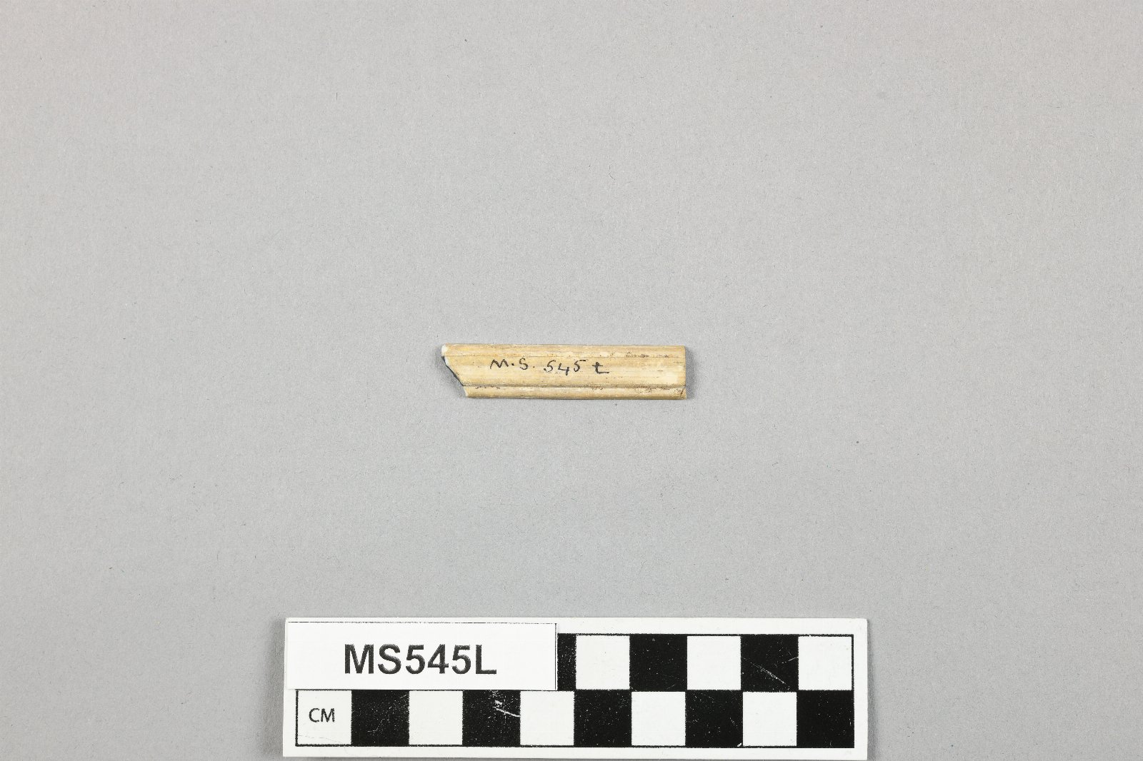 825257