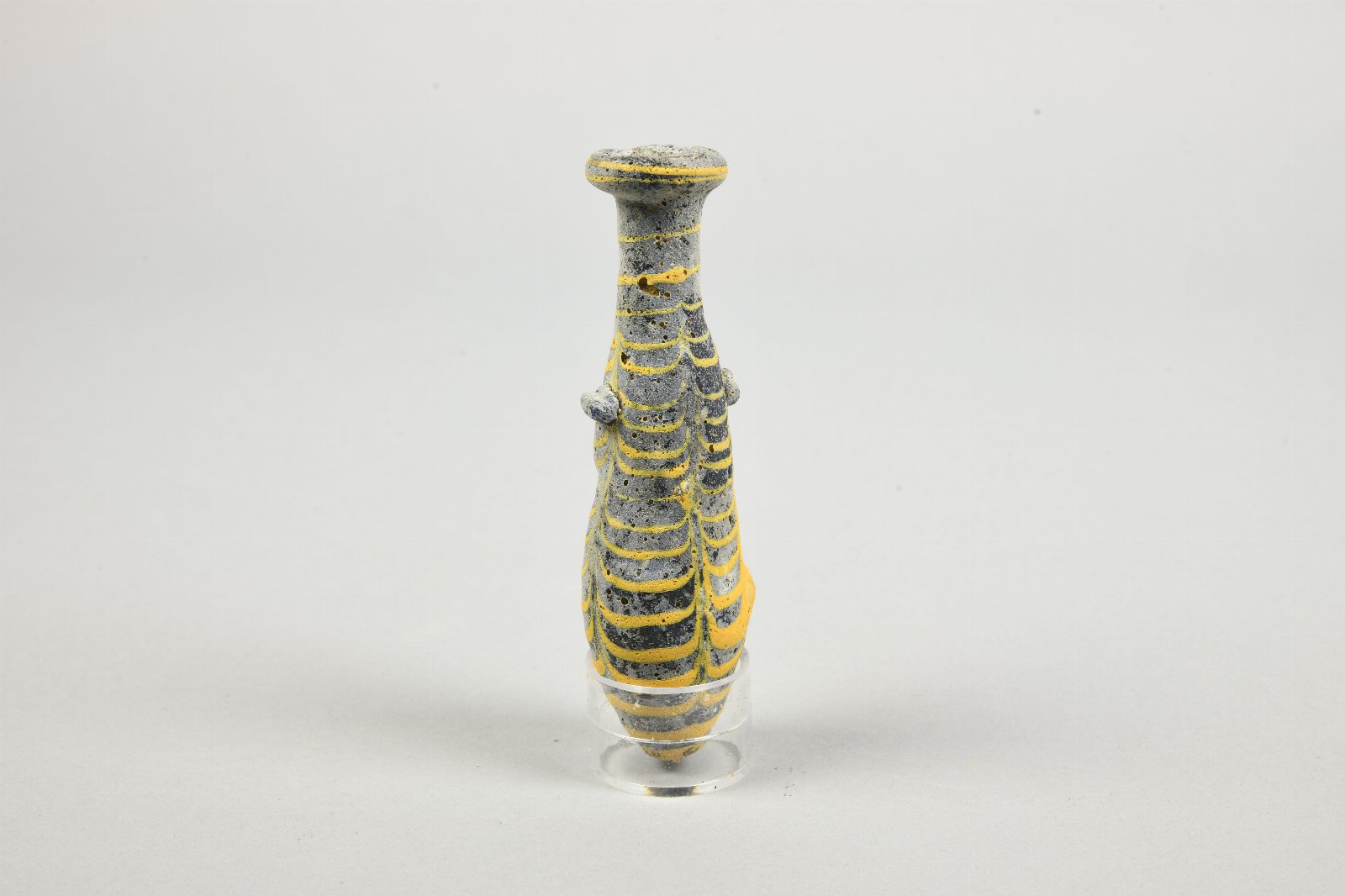 831651