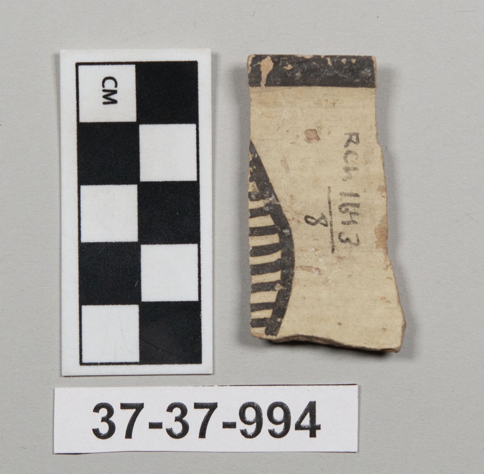 841018