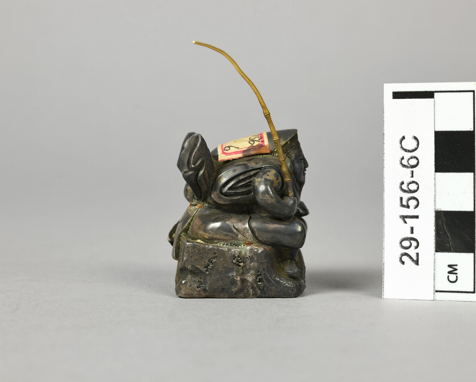 853319