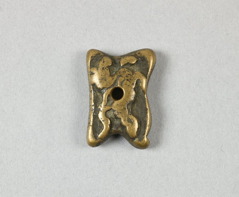 853872