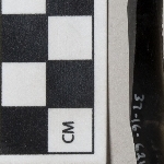 858103
