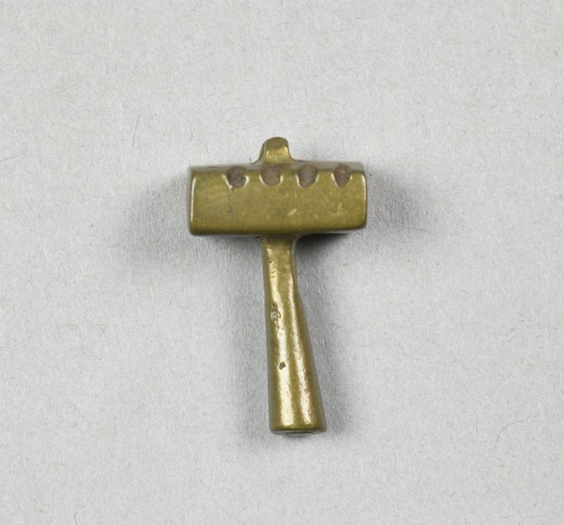 860520