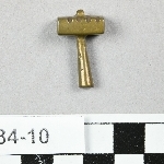 860595