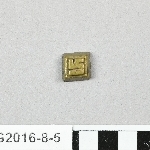 860798