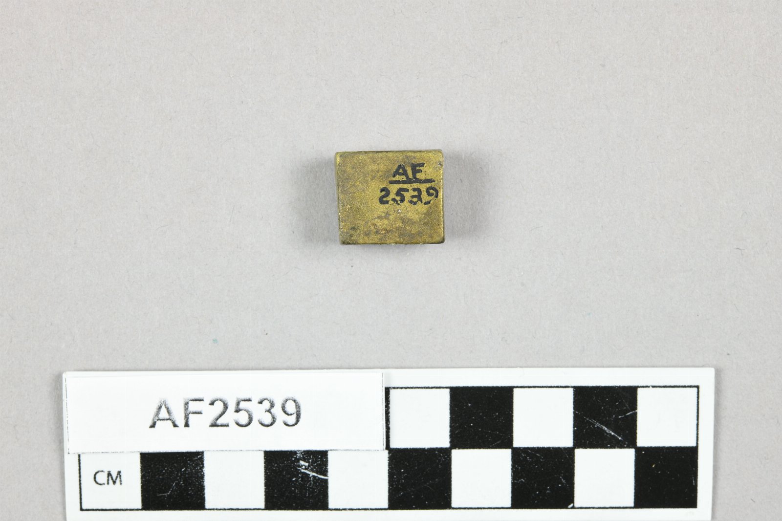 863530