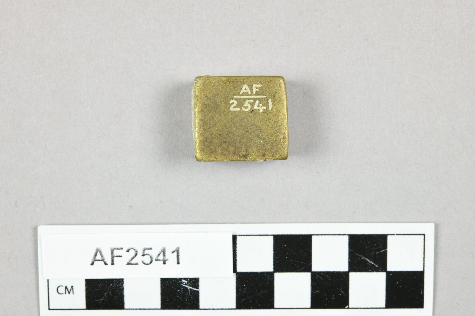 863536