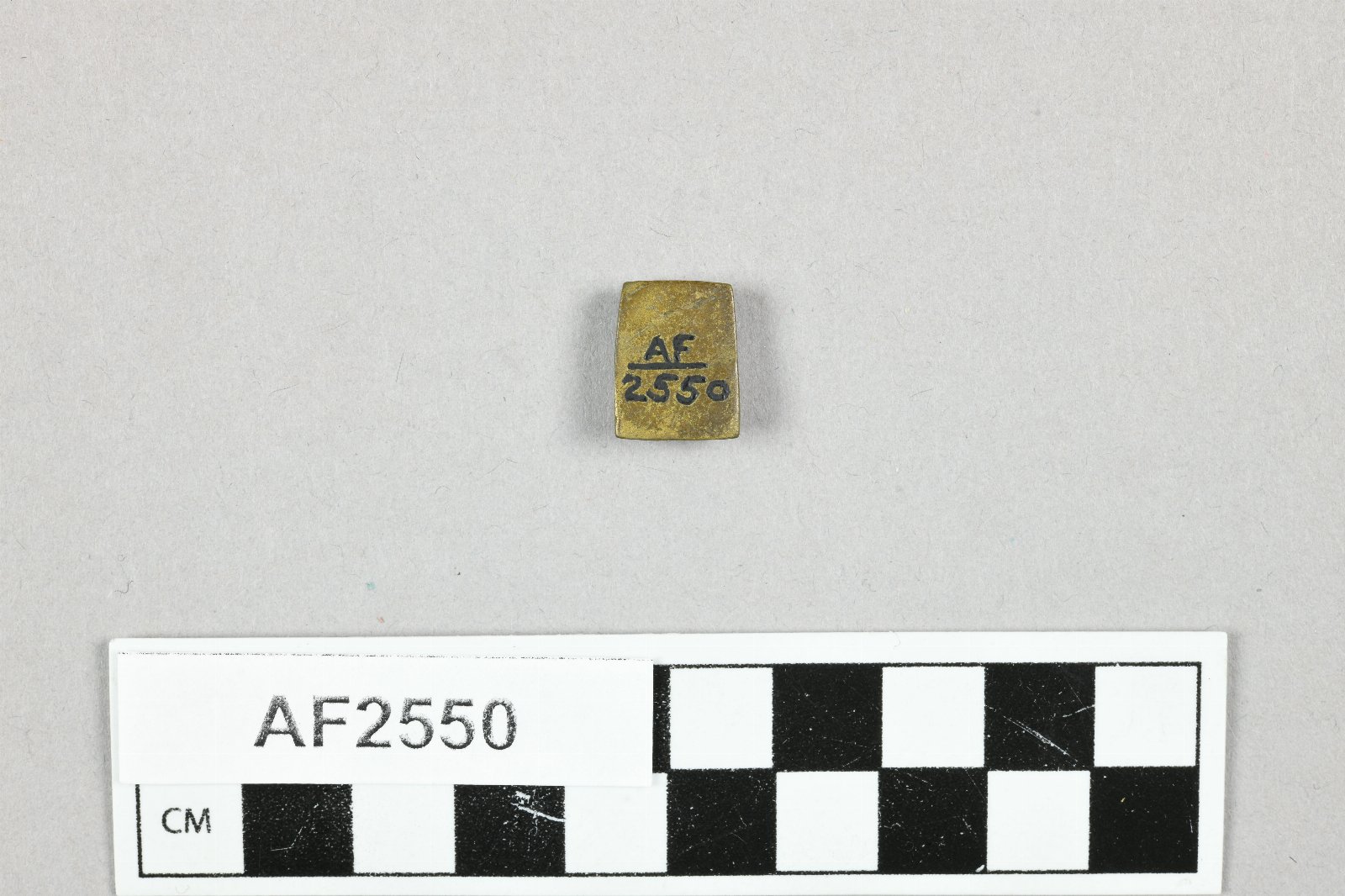 863563