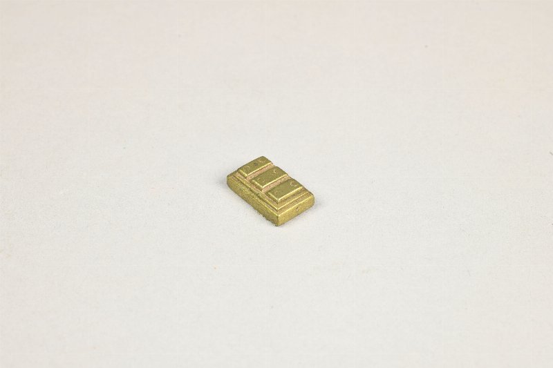 863570