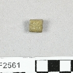863596