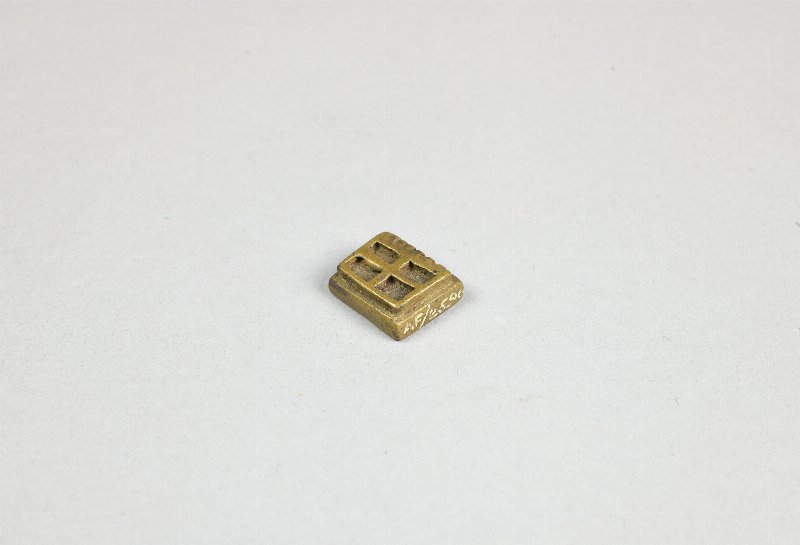 863685