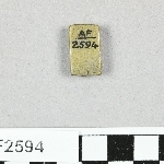 863696