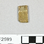 863703