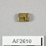 864585