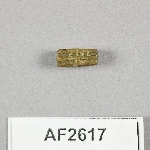 864602