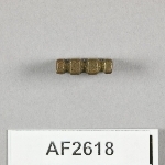 864605