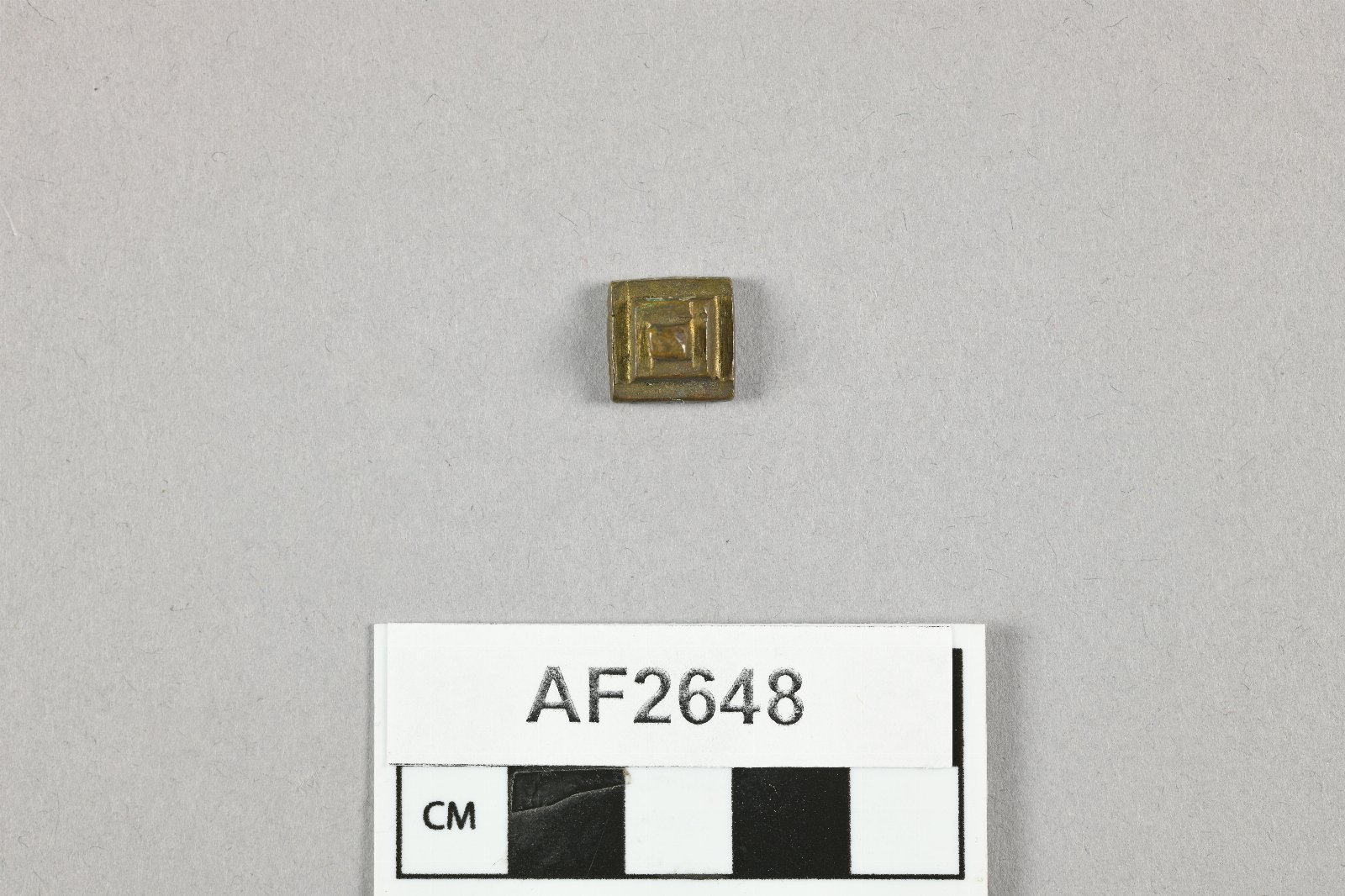 864670