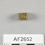 864682