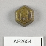 864689