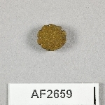 864700