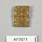 864719