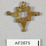 864722