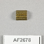 864732