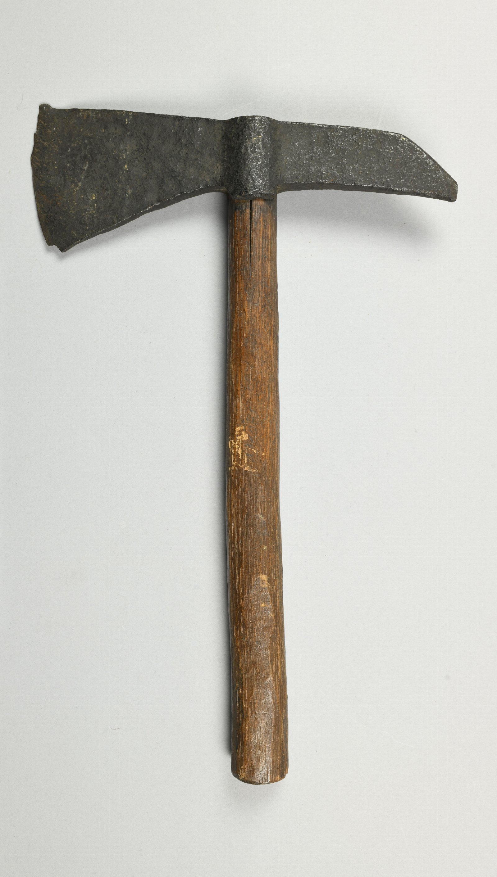 864863