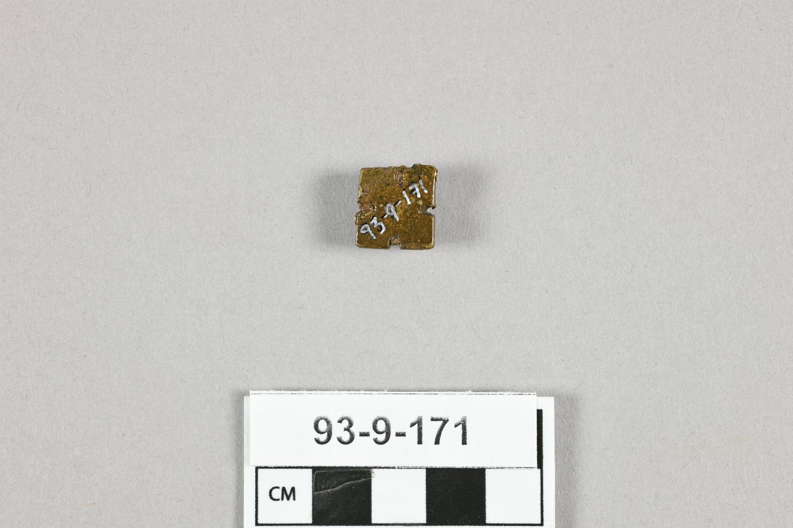 866143