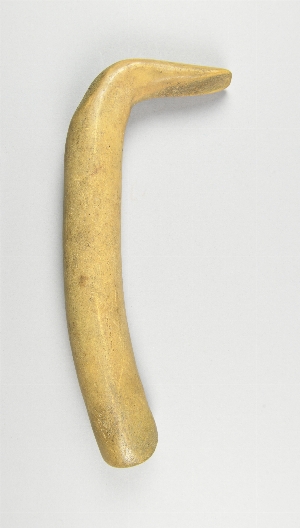 10902