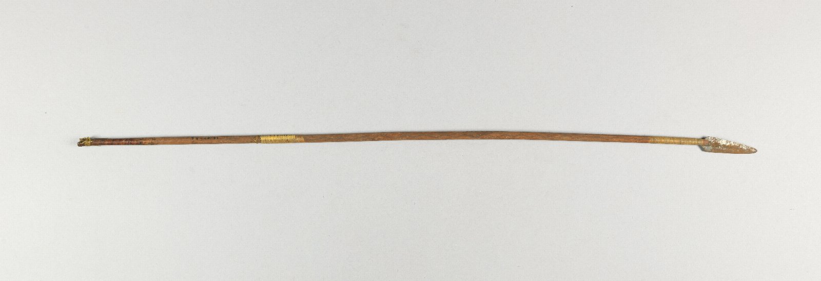 870413