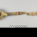 870932