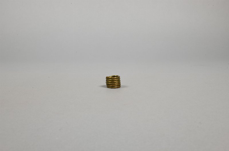 879506