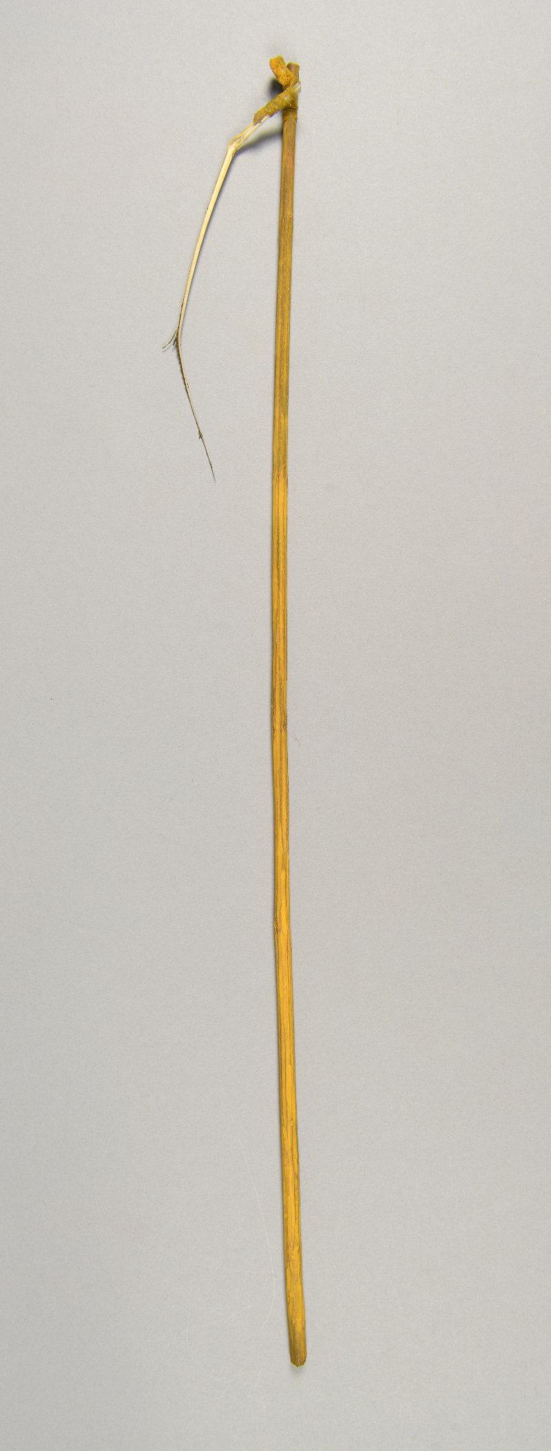 880390