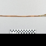 880570