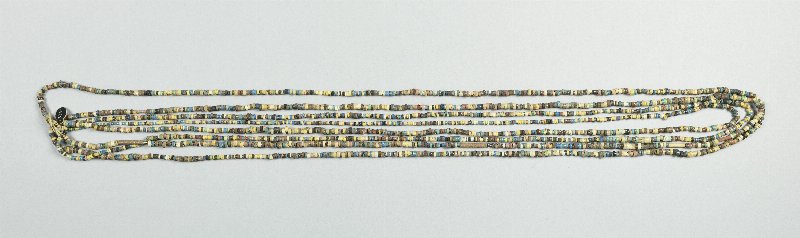 880837