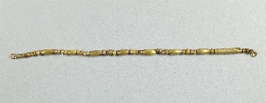 E9742
