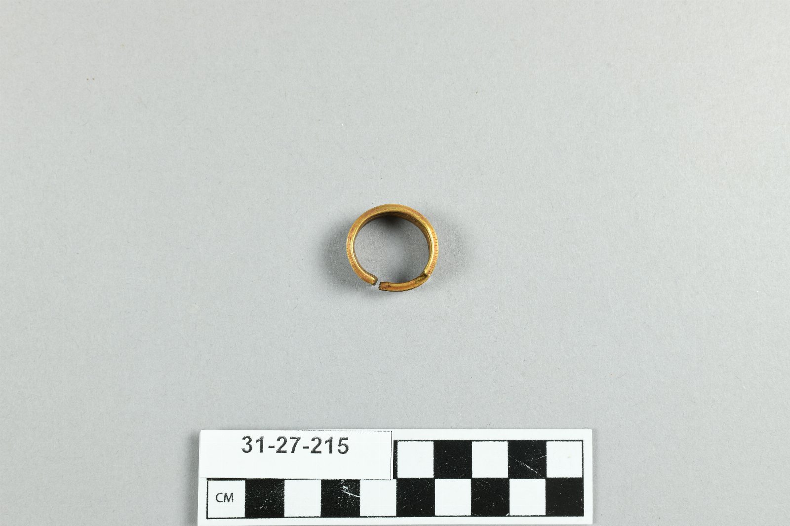 880893