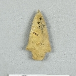 890405