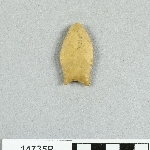 890475