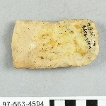 890962