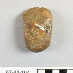 891553