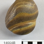 891640