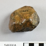 891649